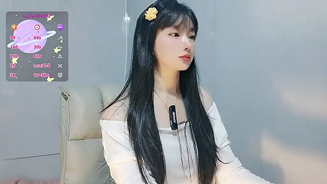 Nery Asian online show from 10, 9, 2025