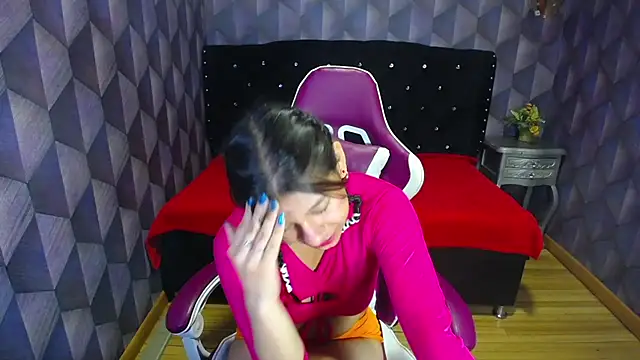 Lilyevansx online show from 20, 3, 2025