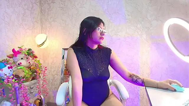 Lilyevansx online show from 22, 5, 2026