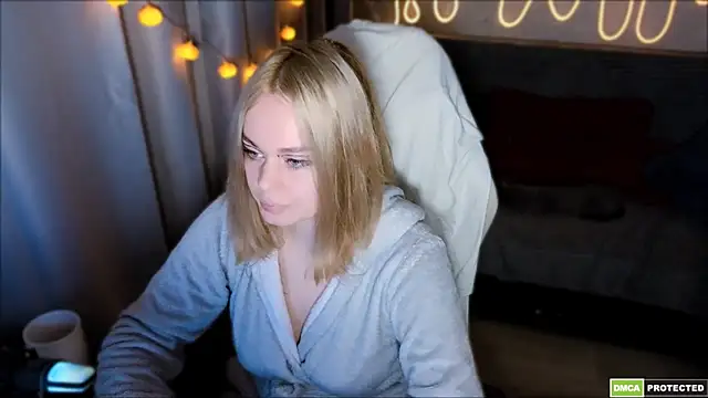 Snapshot of Bad_Girl009 chatting on 28, 10, 2025 Bad Girl009 online show from 28, 10, 2025