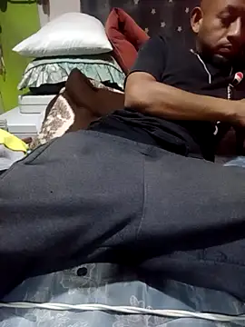 pineda1689 online show from 26, 2, 2025