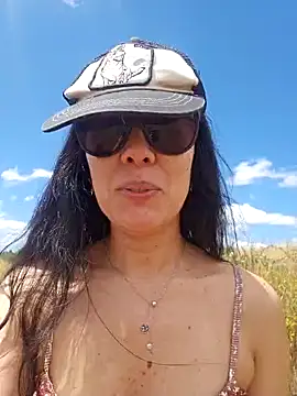 Reinacatchile online show from 26, 1, 2025