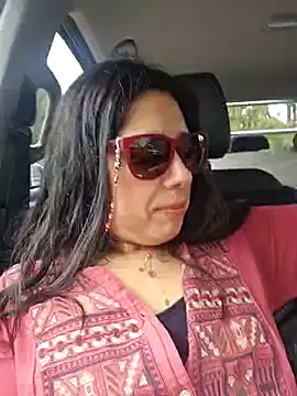 Reinacatchile online show from 2, 2, 2025