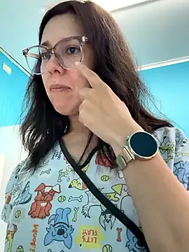 Reinacatchile online show from 15, 1, 2026