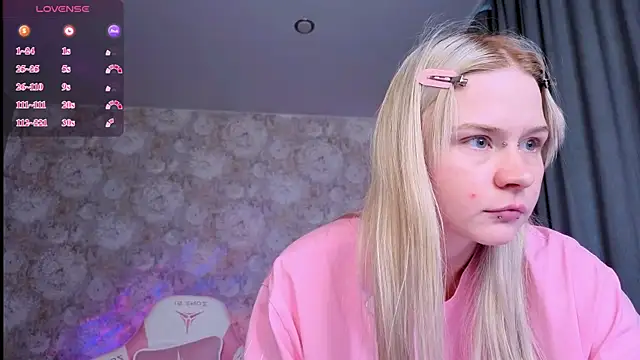 Snapshot of Milia_Parker chatting on 8, 7, 2026 Milia Parker online show from 8, 7, 2026