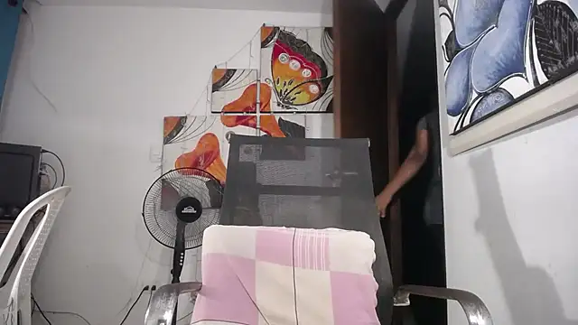 Snapshot of tsbigcock10incock chatting on 10, 2, 2026 tsbigcock10incock online show from 10, 2, 2026