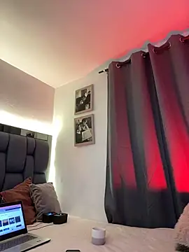 Snapshot of Vonmodel1 chatting on 6, 1, 2025 Vonmodel1 online show from 6, 1, 2025