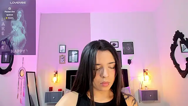 Charlotte  Benett online show from 22, 3, 2026