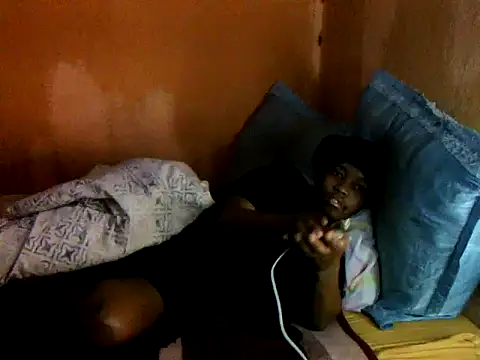 Snapshot of Babeyfacee chatting on 31, 10, 2025 Babeyfacee online show from 31, 10, 2025