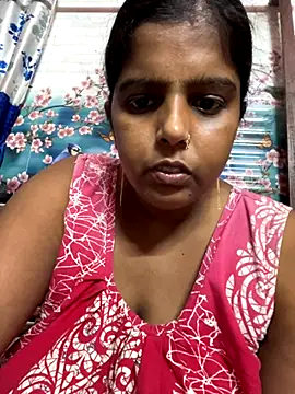 Snapshot of Beauty-queen chatting on 11, 9, 2025 Beauty-queen online show from 11, 9, 2025