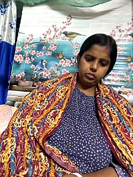 Snapshot of Beauty-queen chatting on 30, 11, 2025 Beauty-queen online show from 30, 11, 2025