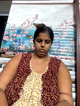 Snapshot of Beauty-queen chatting on 10, 9, 2025 Beauty-queen online show from 10, 9, 2025