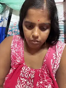 Snapshot of Beauty-queen chatting on 19, 9, 2025 Beauty-queen online show from 19, 9, 2025