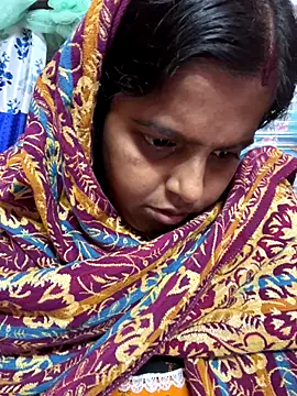 Snapshot of Beauty-queen chatting on 16, 11, 2025 Beauty-queen online show from 16, 11, 2025