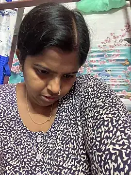 Snapshot of Beauty-queen chatting on 21, 3, 2025 Beauty-queen online show from 21, 3, 2025