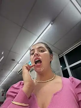 Alirawrz online show from 4, 2, 2026