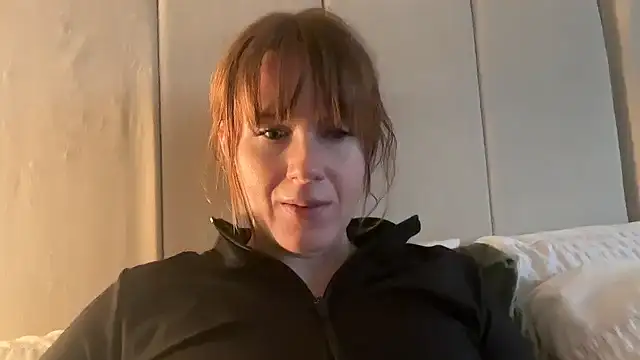 redheadrosie69 online show from 18, 11, 2025