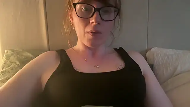 redheadrosie69 online show from 28, 4, 2026