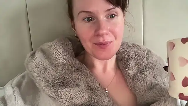 redheadrosie69 online show from 13, 1, 2026