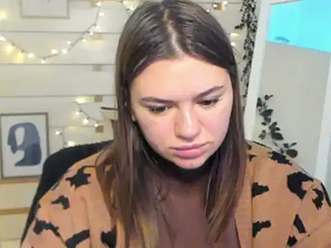 Josephine Kiss online show from 24, 11, 2025