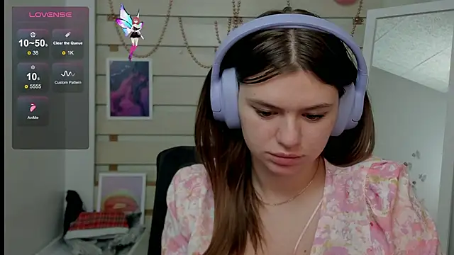 Josephine Kiss online show from 8, 3, 2025