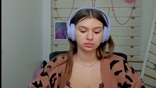 Josephine Kiss online show from 26, 2, 2025