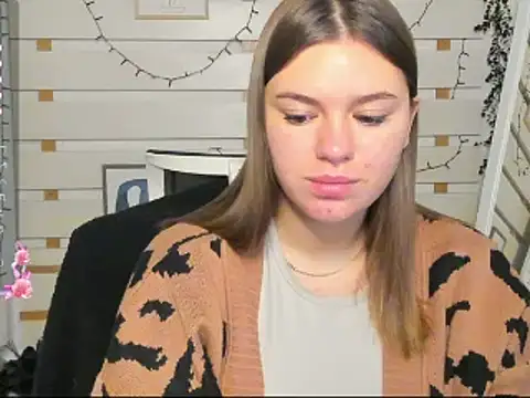 Josephine Kiss online show from 27, 11, 2025