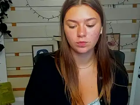 Josephine Kiss online show from 23, 6, 2026