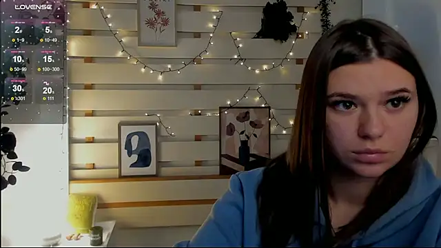 Snapshot of Josephine_Kiss chatting on 1, 2, 2026 Josephine Kiss online show from 1, 2, 2026