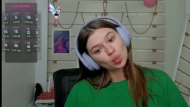 Josephine Kiss online show from 13, 3, 2025