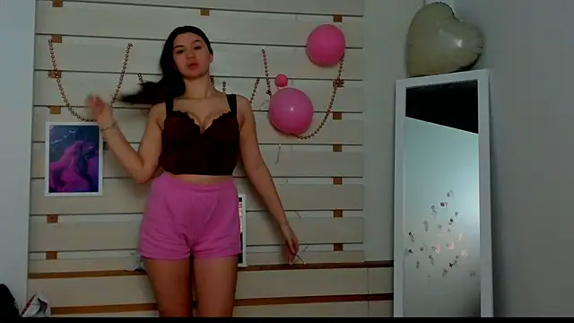 Josephine Kiss online show from 13, 2, 2025