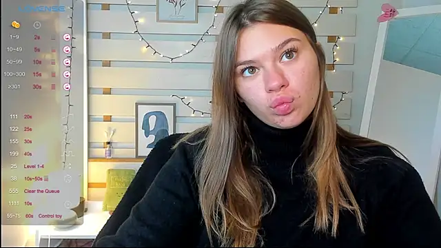 Josephine Kiss online show from 3, 10, 2025