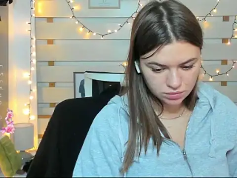 Josephine Kiss online show from 29, 11, 2025