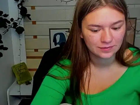 Josephine Kiss online show from 9, 7, 2026