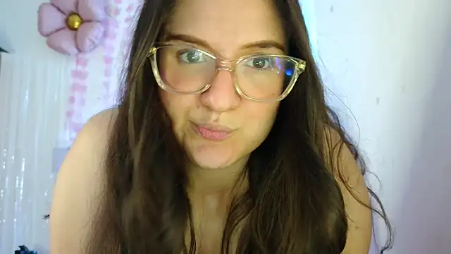 livgomez online show from 14, 9, 2025