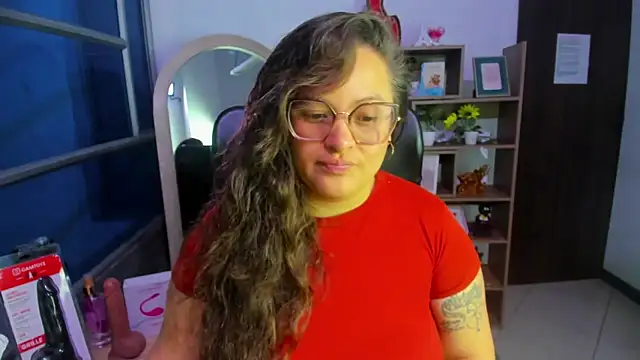 SaraThomso online show from 30, 9, 2025