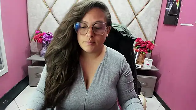 SaraThomso online show from 14, 1, 2026