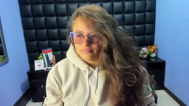 SaraThomso online show from 9, 1, 2026