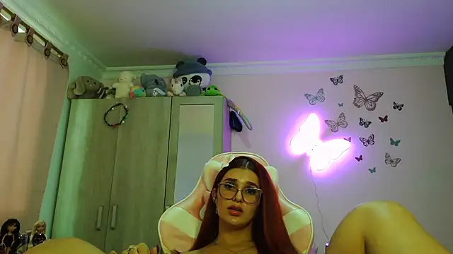 caroline jonson online show from 6, 4, 2026