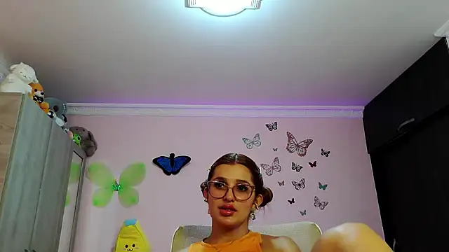 caroline jonson online show from 28, 9, 2025