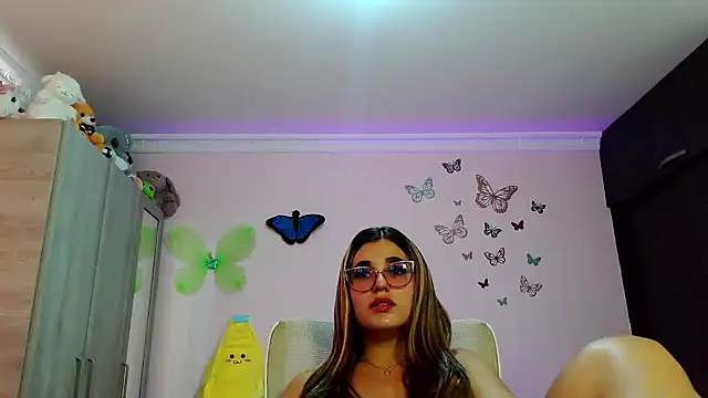 caroline jonson online show from 10, 9, 2025