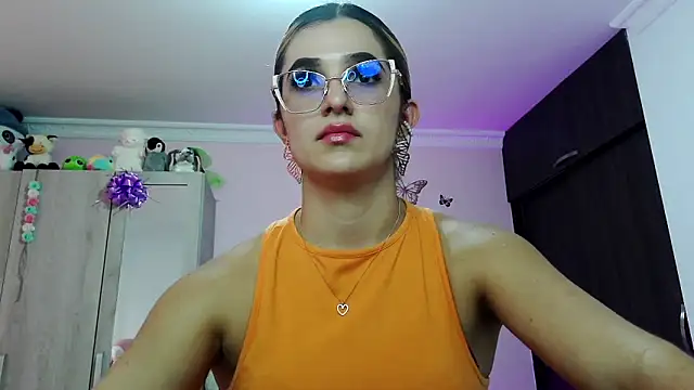 caroline jonson online show from 14, 3, 2025