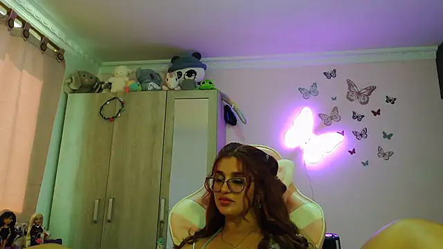 caroline jonson online show from 28, 3, 2026