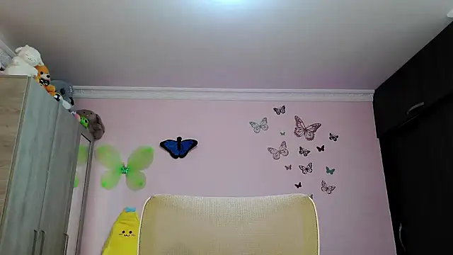 caroline jonson online show from 10, 10, 2025