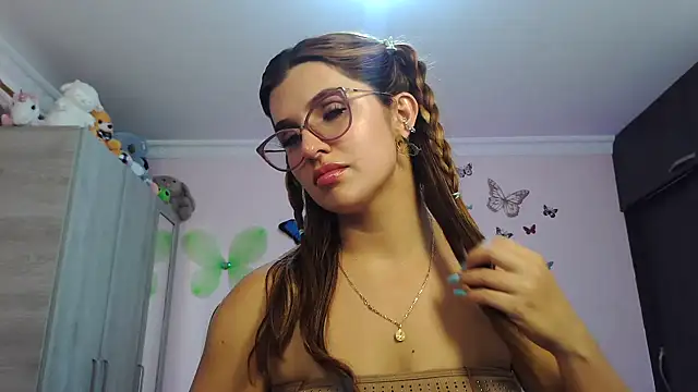 caroline jonson online show from 6, 11, 2025