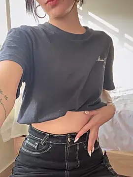 Lorraine Leon online show from 7, 2, 2025