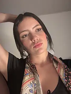 Lorraine Leon online show from 21, 1, 2025