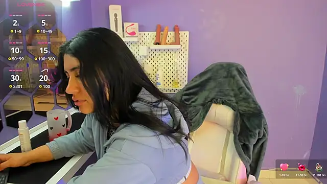 Danna 777  online show from 21, 10, 2025