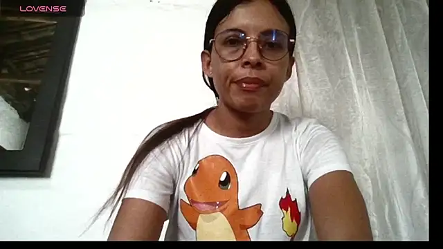 stefany sexxx online show from 2, 3, 2025