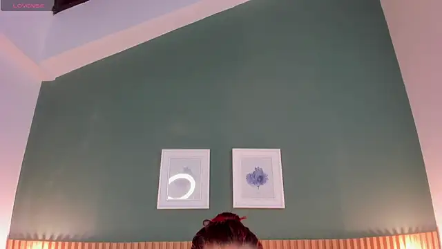  anavictoria  online show from 8, 1, 2026